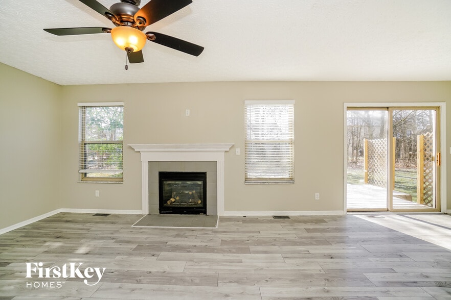 Building Photo - 339 Shyanne Dr