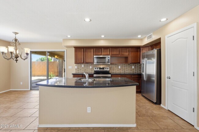 Building Photo - 3118 S 95th Ln