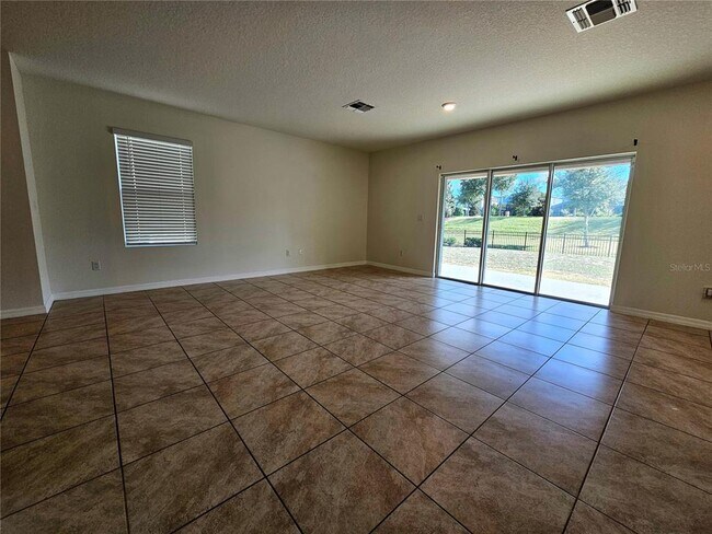 Building Photo - 9022 Wildflower Ln