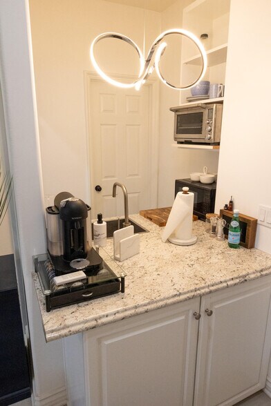 Building Photo - 2579 Coyote Ridge Ter