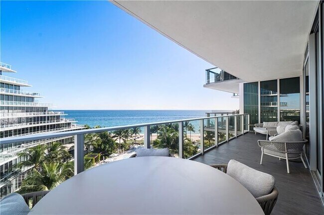 Building Photo - 2200 N Ocean Blvd