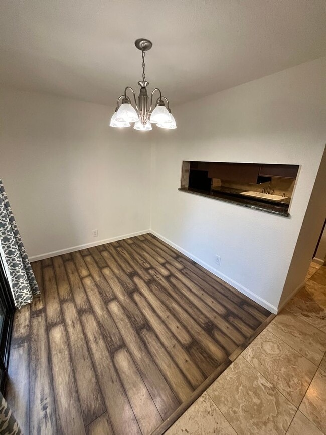 Building Photo - 2-Bedroom 2-Story condo in North Davis-$300 OFF 1ST MONTH'S RENT