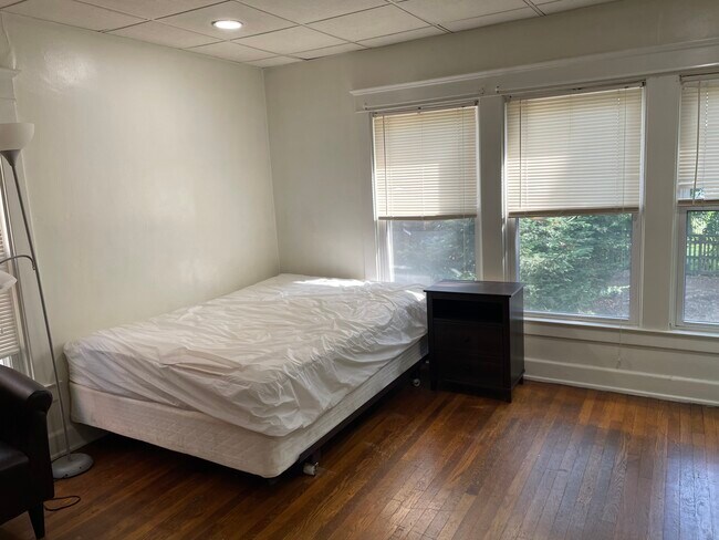 Bedroom 2 DS - 8 Park Pl