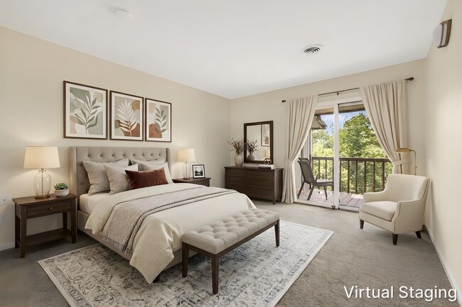 Building Photo - 2-Bedroom, 2-Bathroom Condo with Stunning Downtown Views
