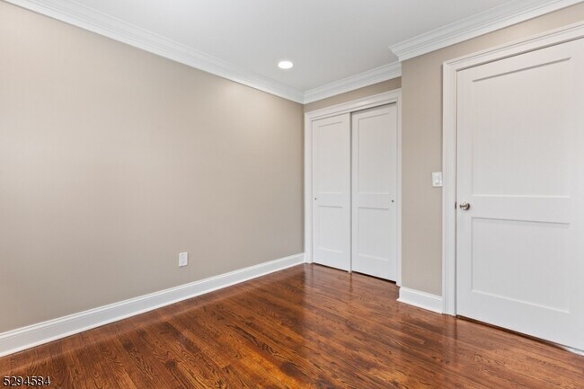 Building Photo - 26 Genevieve Ave