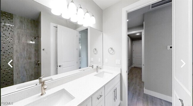 Building Photo - 3509 33rd St SW