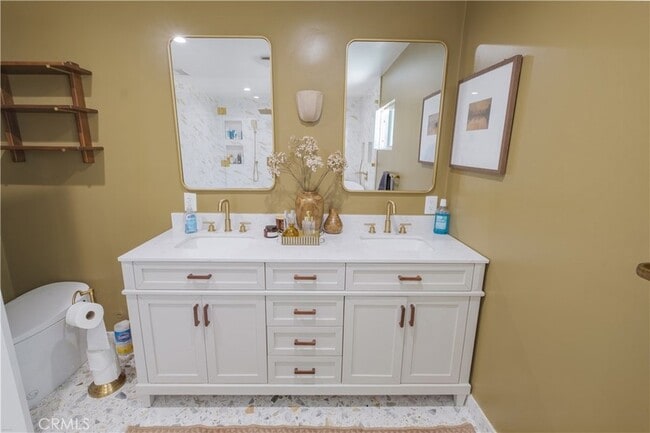 Building Photo - 9109 La Alba Dr