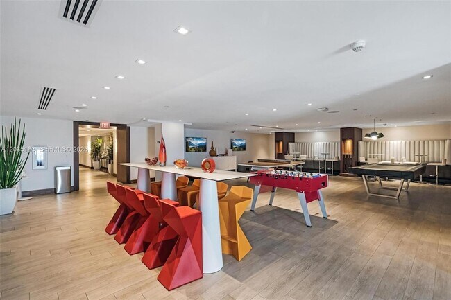 Building Photo - 330 Sunny Isles Blvd