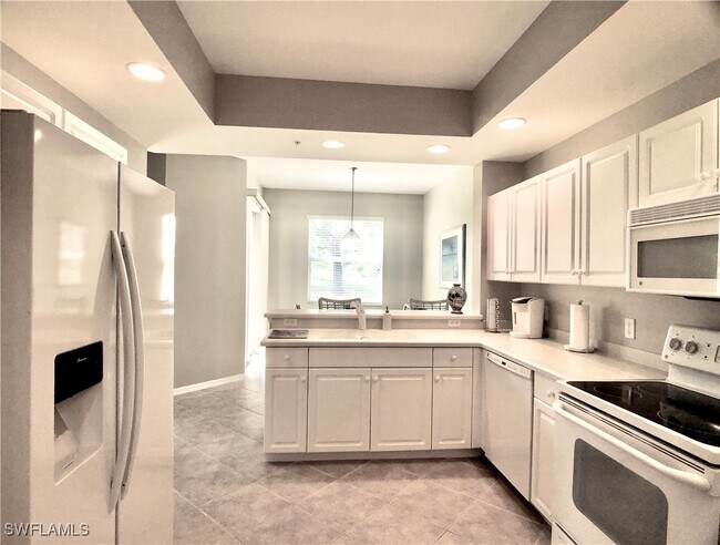 Building Photo - 3455 Laurelgreens Ln S