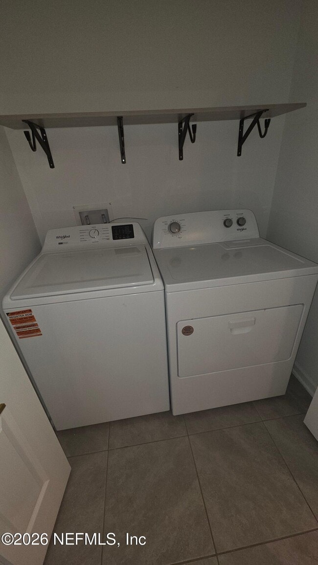 Building Photo - 56 Sage Br St