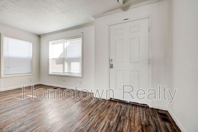 Building Photo - 2701 S Phillips Ave