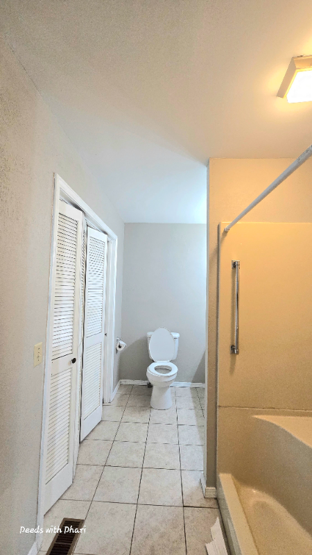 Building Photo - 25 Estes Dr