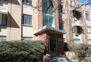 JerriLou Apartments - Lucca Apartments