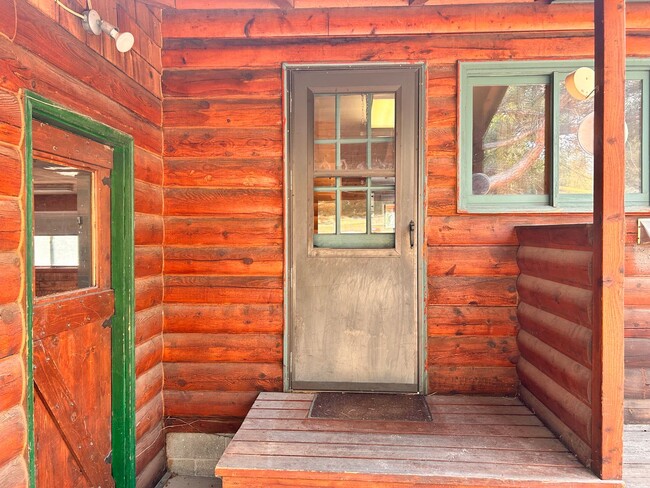 Building Photo - 10 Acres of Horse Property in Victor!