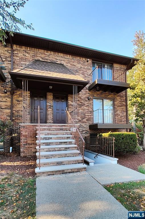 Building Photo - 8 Sewall Ave