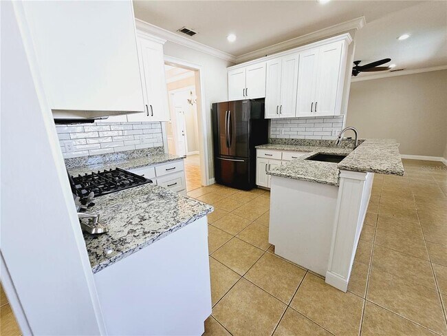 Building Photo - 1930 Saddlewood Ct