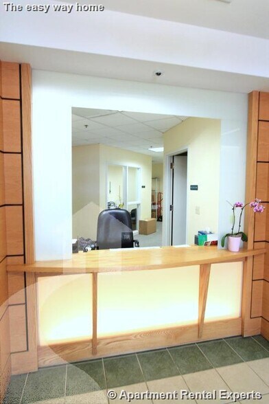 Building Photo - 632 Massachusetts Ave