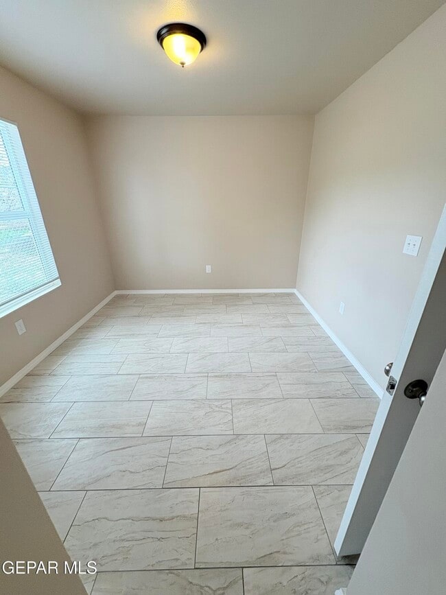 Building Photo - 4640 Vesta Loop Ct