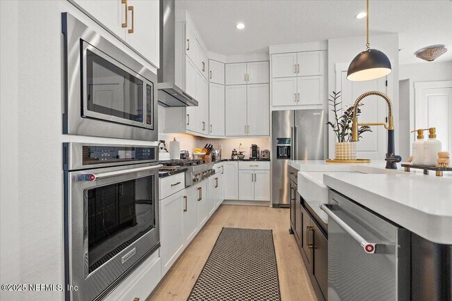Building Photo - 256 Liberty Bell Rd