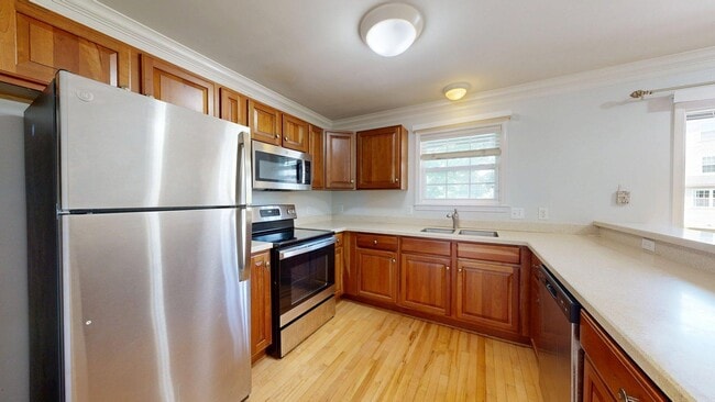 Building Photo - 3042 Barclay Way