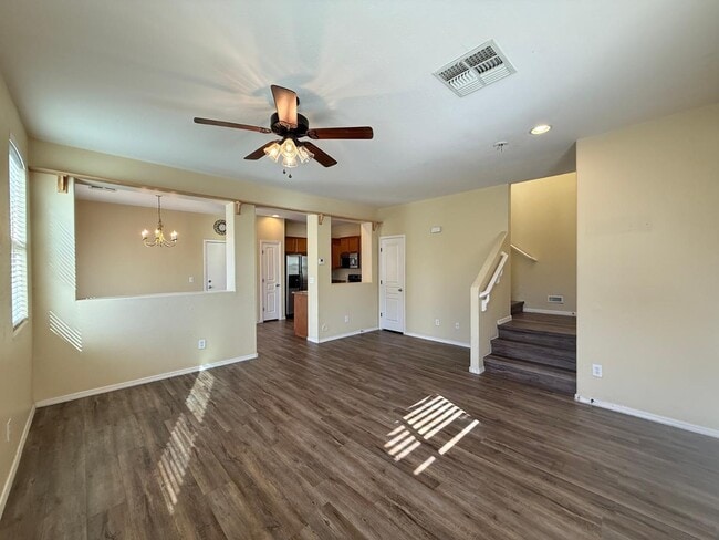 Building Photo - 1727 E Joseph Way