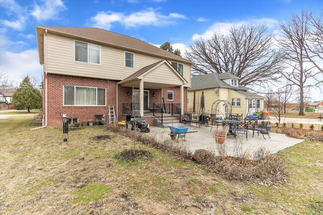 Building Photo - 37440 Curwood Dr