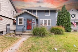 Building Photo - 1134 Saint Joseph Blvd