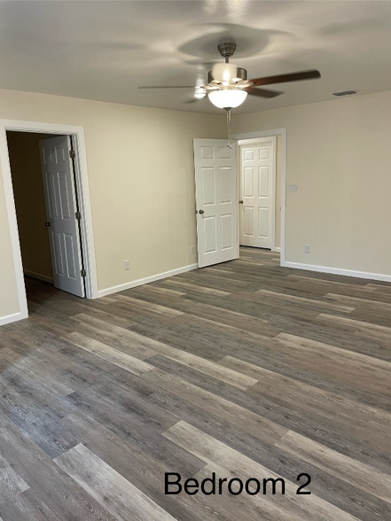 Building Photo - 91 Cottonwood Dr