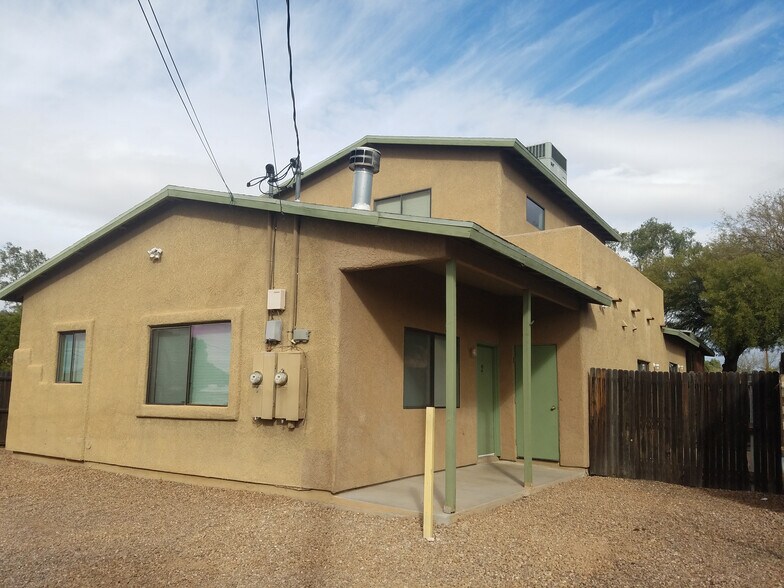 Building Photo - 846 E Waverly St