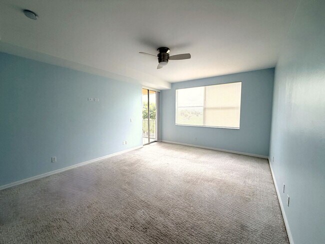 Building Photo - FIRST MONTH'S RENT FREE! 2/2 Condo in SW Cape Coral, Resort Style Living!