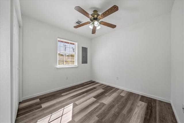 Building Photo - 212 N Wood St