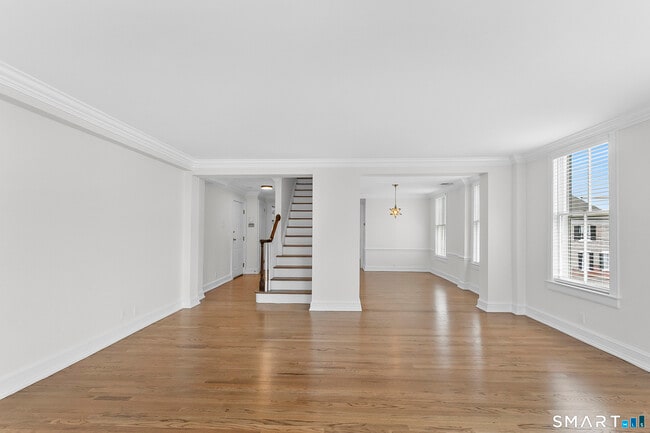 Building Photo - 249 Main St