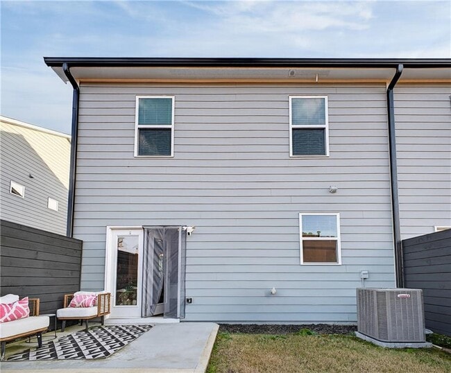 Building Photo - 1104 Elyse Ln