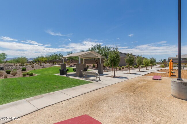 Building Photo - 6918 W Winston Dr