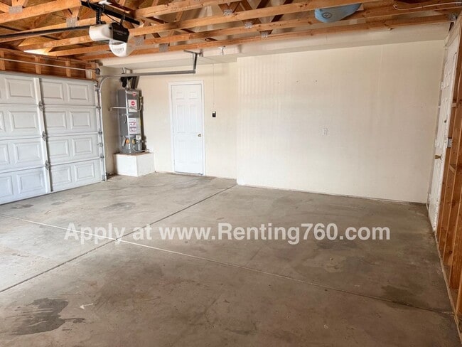 Building Photo - Beautiful Home in Copper Hills!