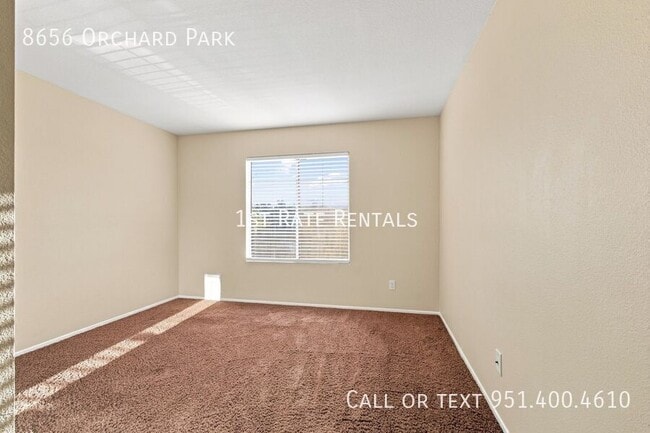 Building Photo - 8656 Orchard Park Dr
