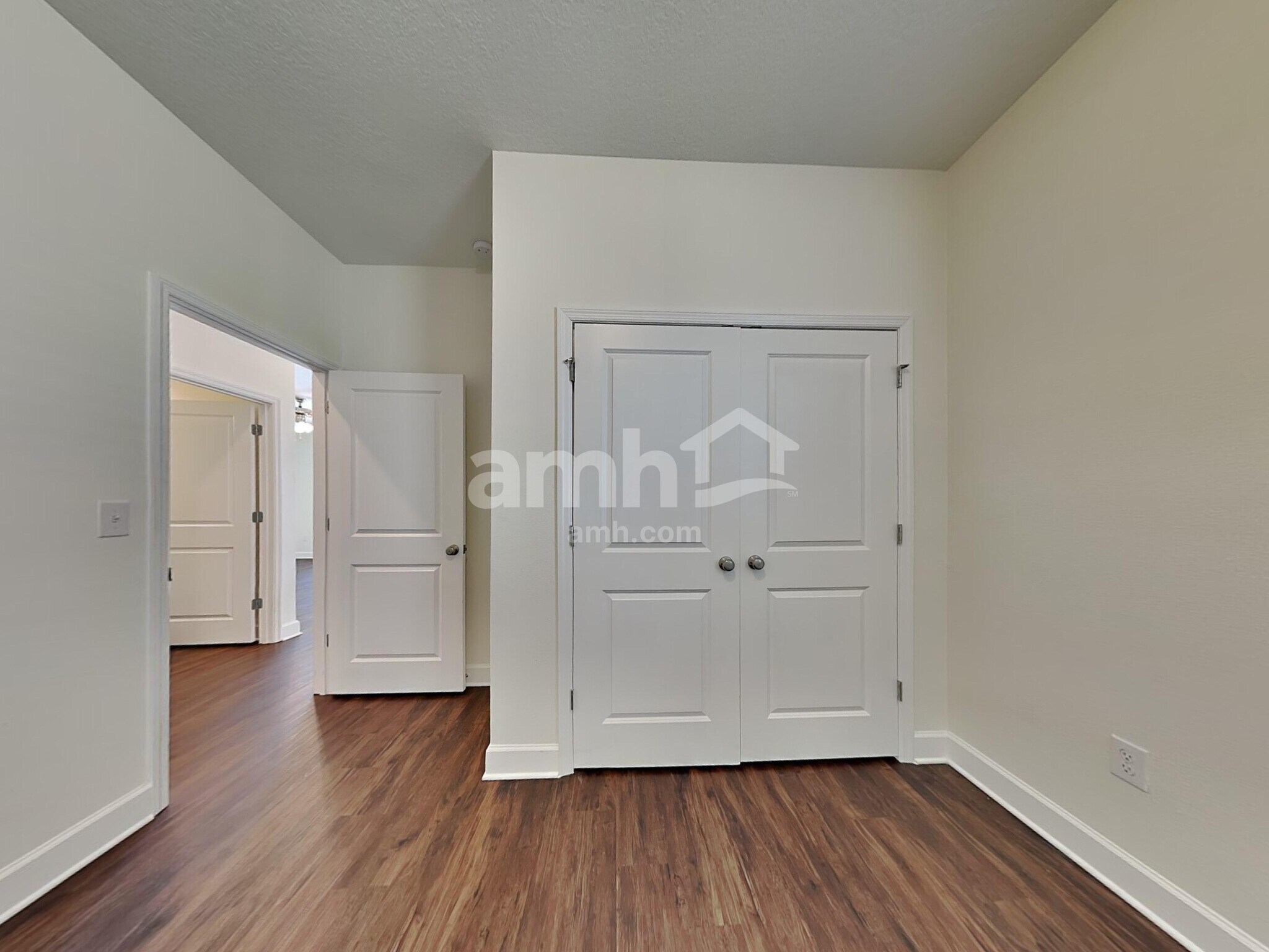 Building Photo - 16628 Cheyanne Ct
