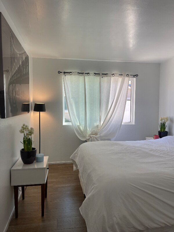 Building Photo - 16881 Sims Lane