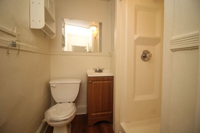 Building Photo - 3206 Guilford Ave