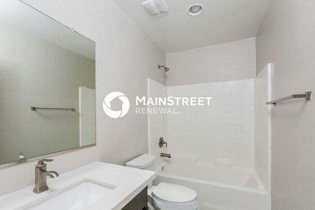 Building Photo - 3 Bedroom Pet-Friendly Home in Phoenix, AZ...