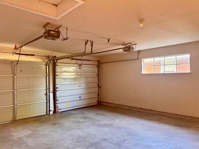Building Photo - 2029 NW 46th St