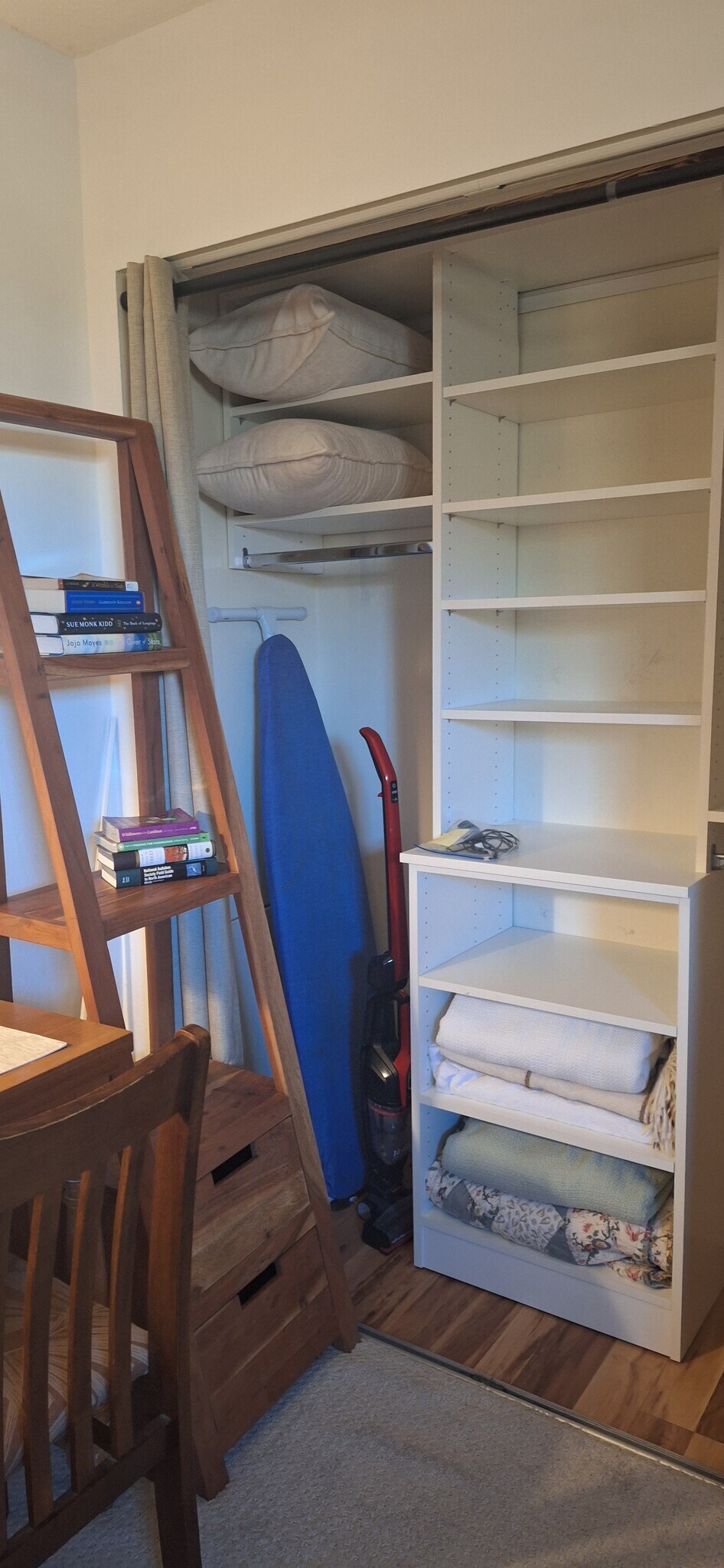 Building Photo - 807 W Trinity Ave