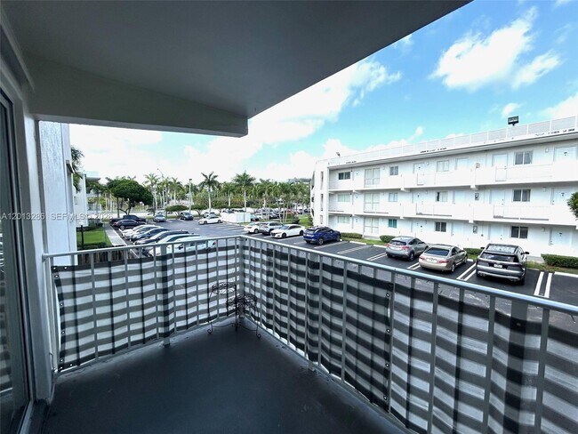 Building Photo - 7701 SW 88th St