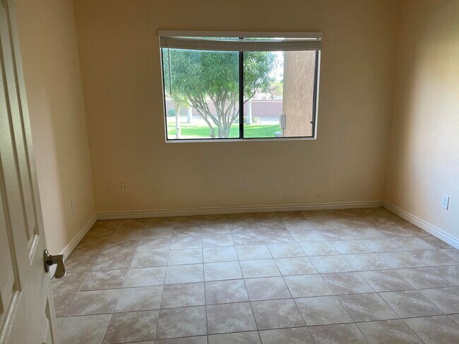 Building Photo - 78650 Ave 42 Ave