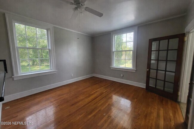 Building Photo - 1310 Willow Branch Ave