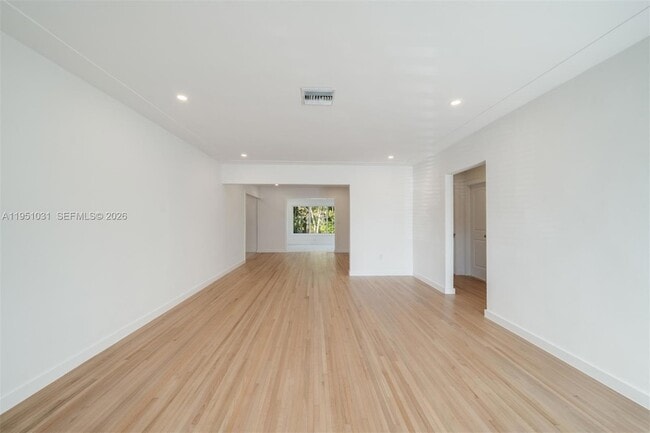 Building Photo - 47 Oviedo Ave