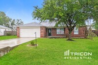 Building Photo - 16179 Summer Breeze Ct