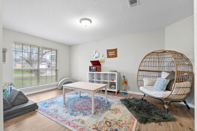 Building Photo - 5405 Josh Dr