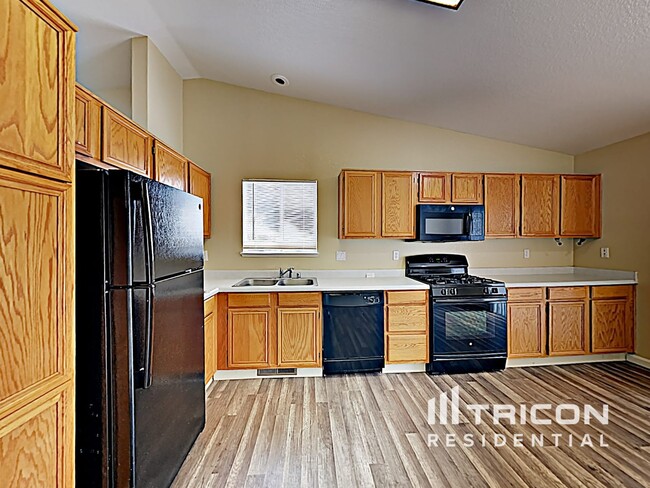 Building Photo - 6290 W Crow Ct