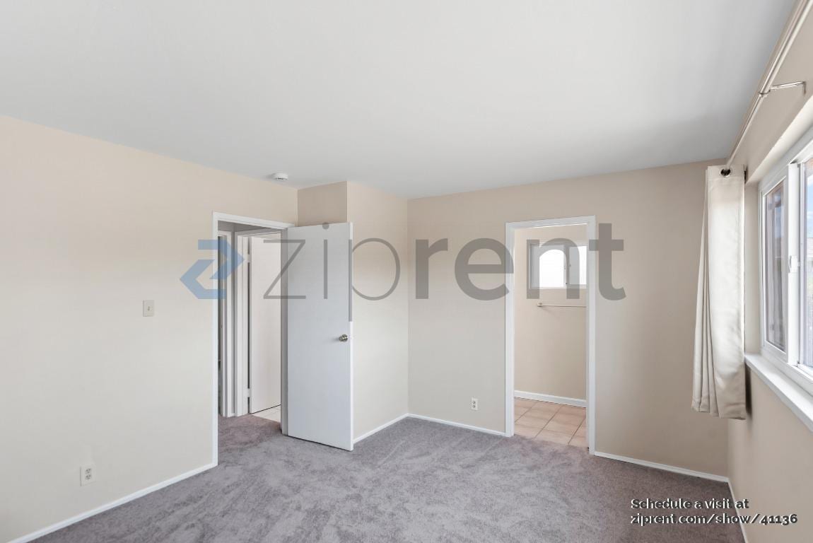 Building Photo - 1385 Vernal Dr